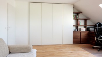 Einbauschrank Dachschraege - Held Schreinerei | München