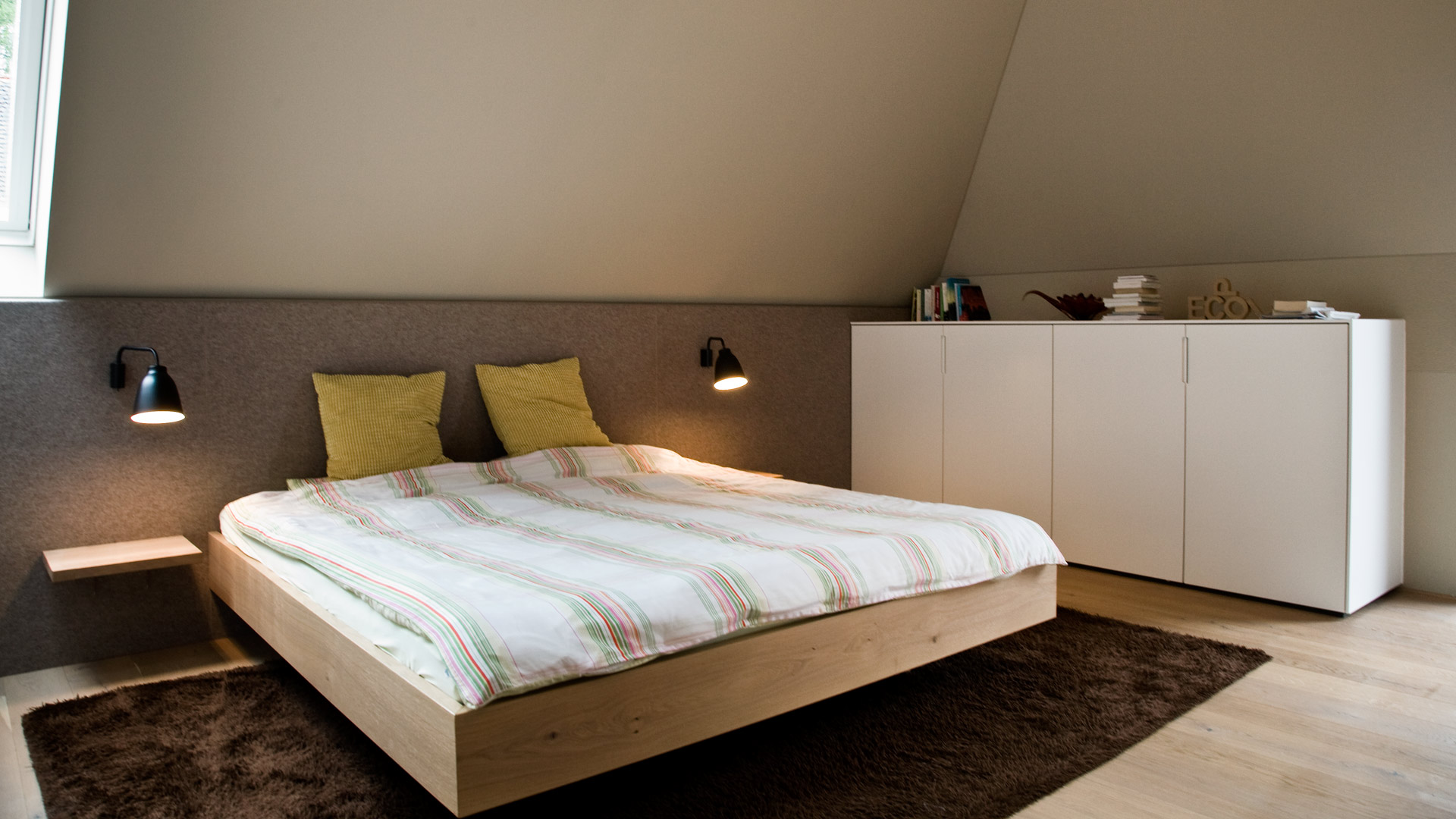 schlafzimmer_bett_9-8 - Schreinerei | InteriorDesign Held Freising