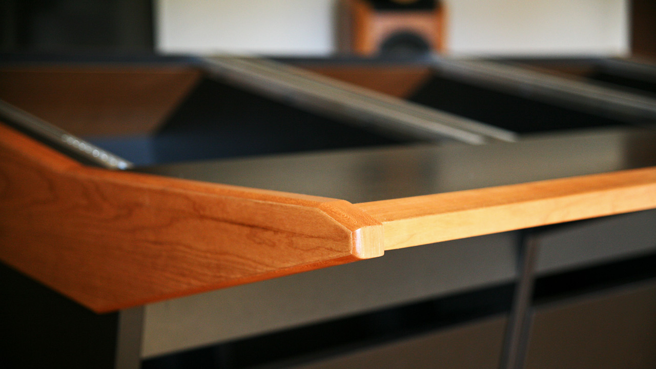 Mastering Tisch individuell gefertigtSchreinerei | InteriorDesign Held ...